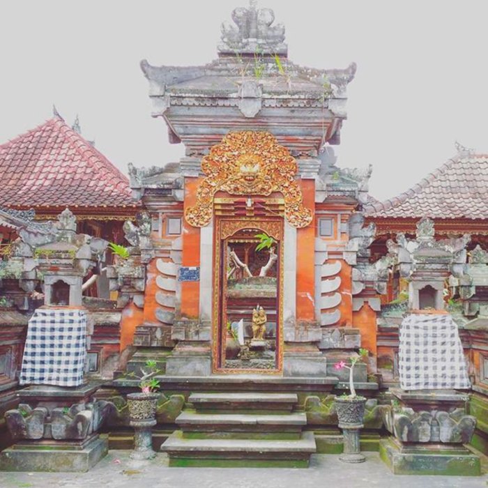 Angkul angkul bali