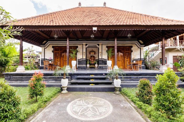 Rumah gaya bali tradisional